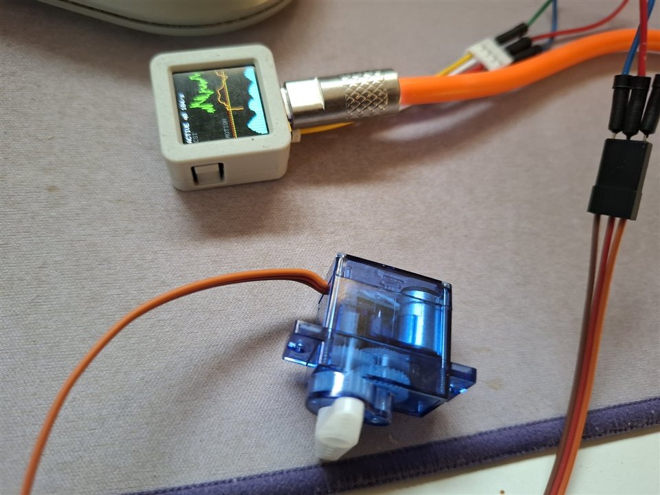 Servo wiring