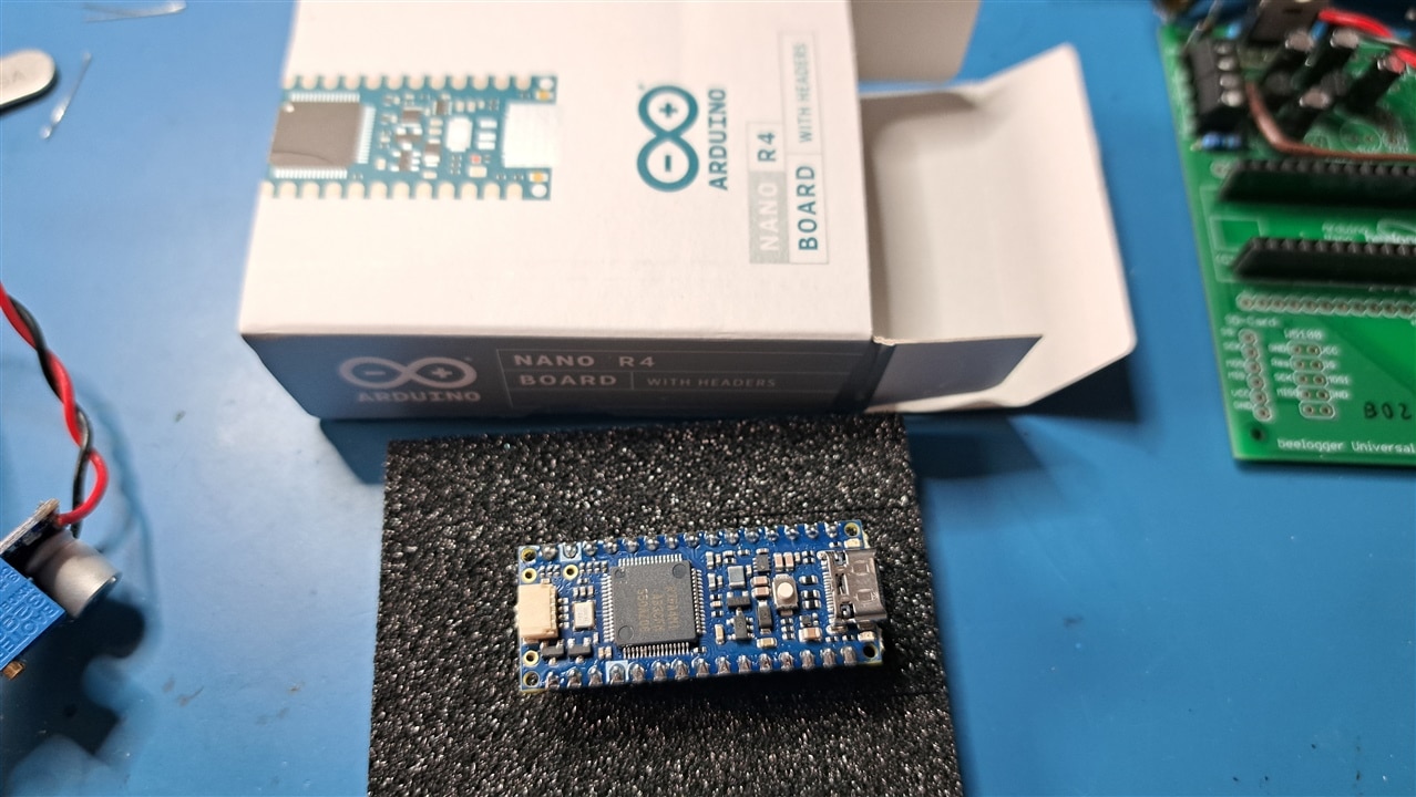 NanoR4 unboxed