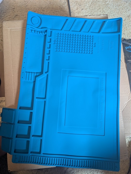 Silicone soldering mat with compartments and trays
